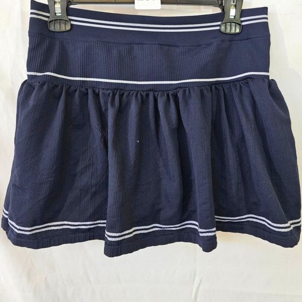 All in Motion Women M Navy Blue Tiered Athletic Tennis Skirt Skort Stripe